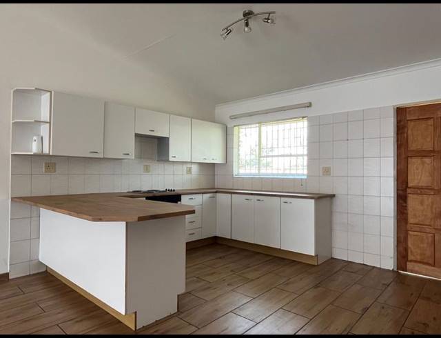 3 BEDROOM TOWNHOUSE FOR SALE IN WALDRIFT